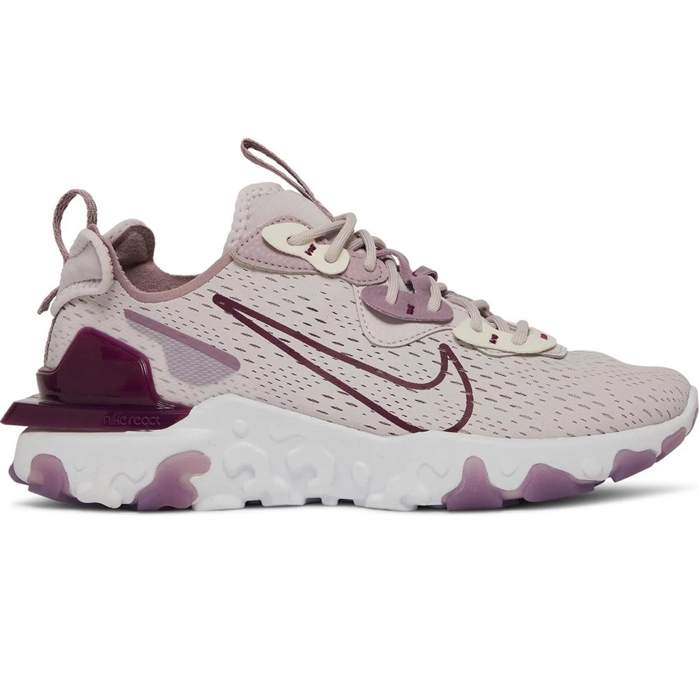 BARELY WORN (maybe 3-5 times) NIKE DMSX Purple sneakers size 10.5